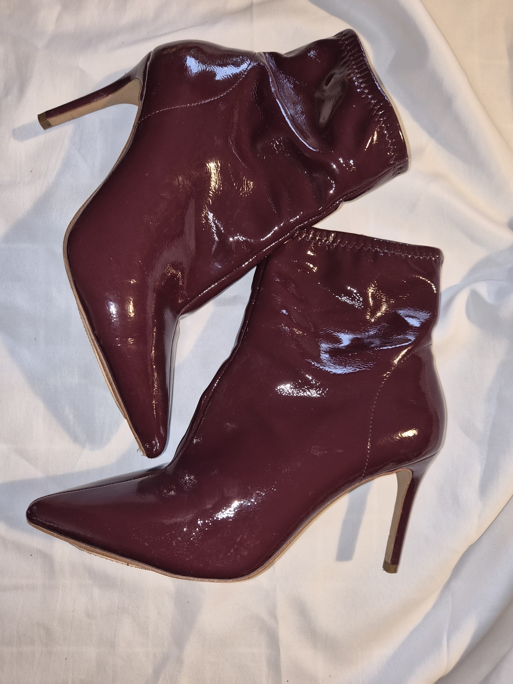 Jessica Simpson Patent Pointed Ankle Boots in Burgundy